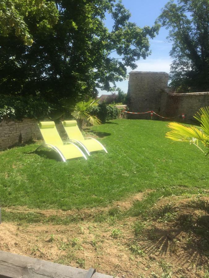 Le Jardin Des Arums Givry  Buitenkant foto